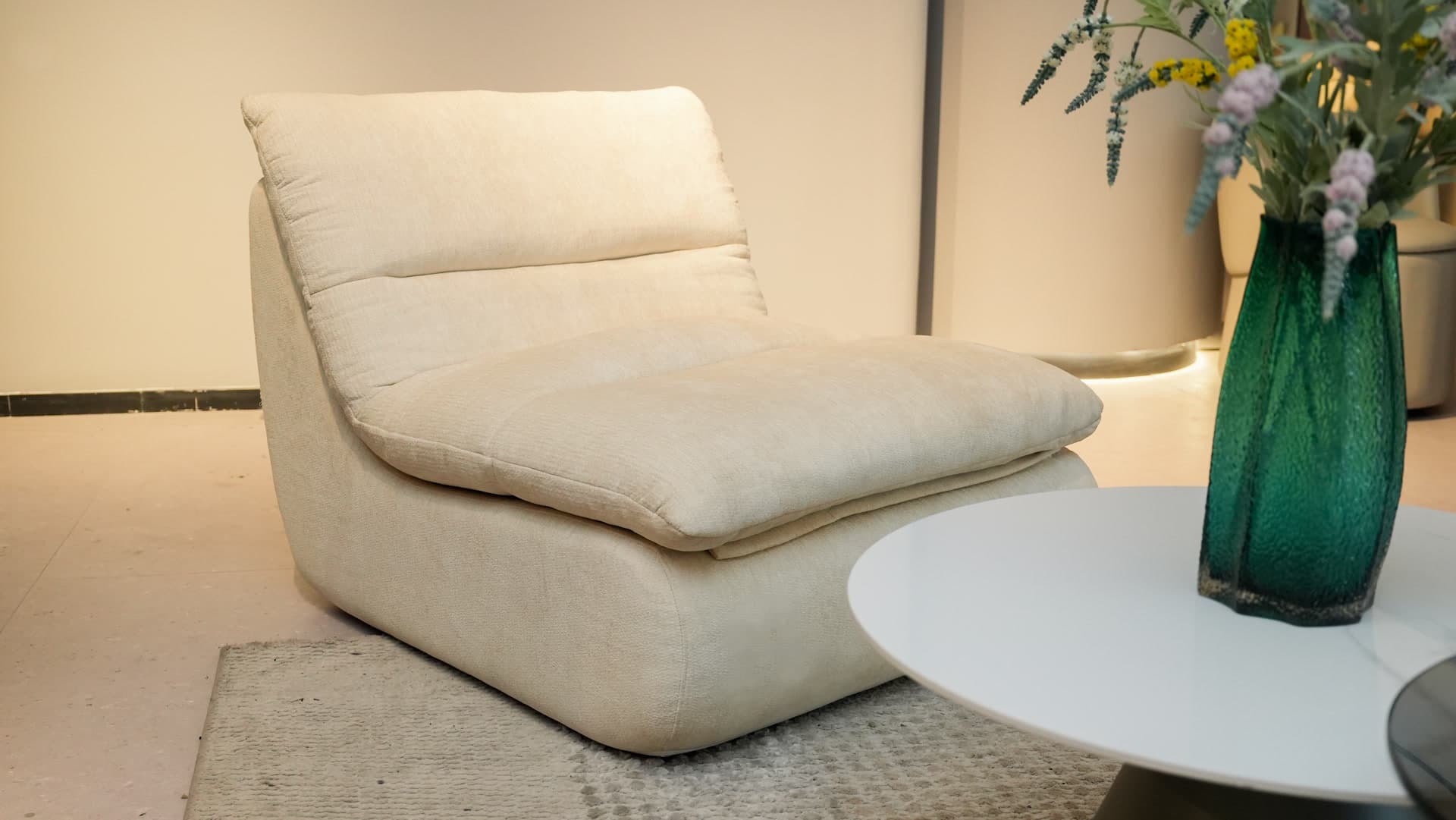 The Joey White - Angle view - Compressed sofa that fits in your car